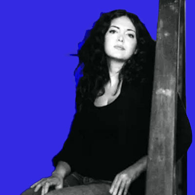 المقتحِمون